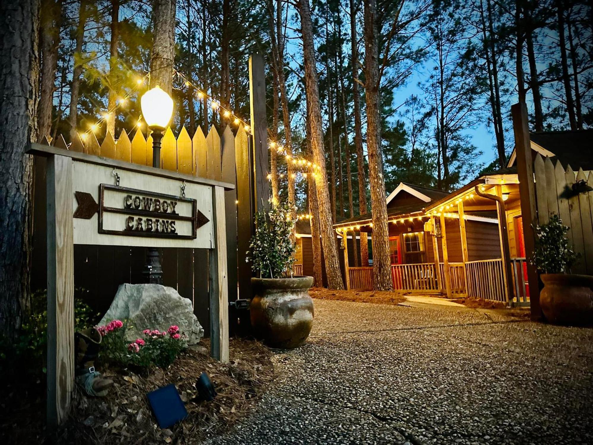 ホテル Kick Back Ranch Ramer エクステリア 写真